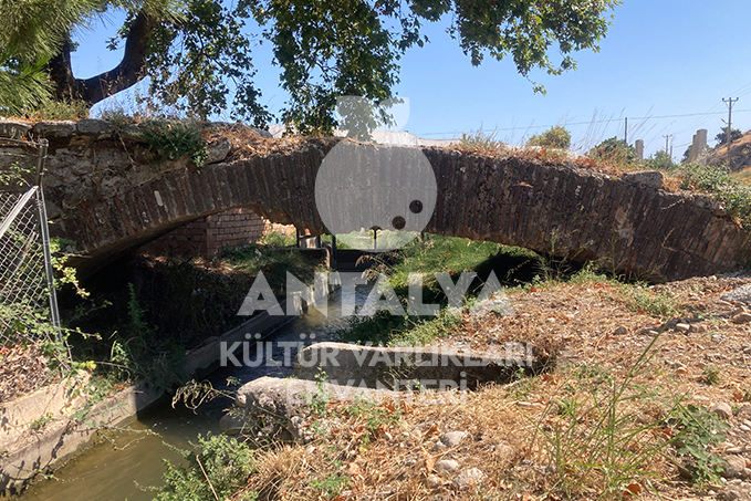 Limyra (Kırkgöz) Köprüsü 5 limyra kirkgoz alakir koprusu finike antalya antalyakulturvarliklarienvanteri orhandenizkaplan denizkaplan 05