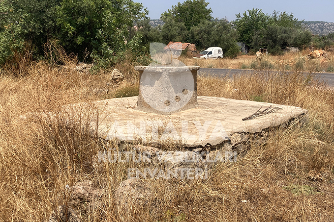 Su Kuyusu (Düzkesmelik Mevkii) 3 su kuyusu duzkesmelik mevkii kepez antalya antalyakulturvarliklarienvanteri orhandenizkaplan denizkaplan 02